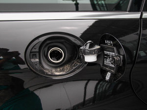 2014R 320 4MATIC̄ ^