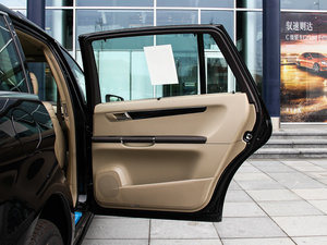 2014R 320 4MATIC̄ g