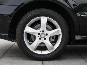 2014R 320 4MATIC̄ ^