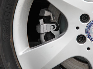 2014R 320 4MATIC̄ ^