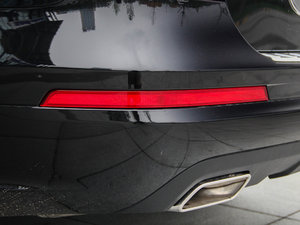 2014R 320 4MATIC̄ ^