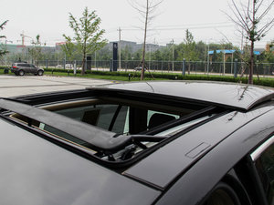 2014R 320 4MATIC̄ ^