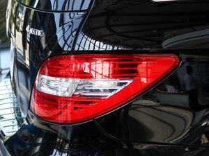 2014R 400 4MATIC̄ ^