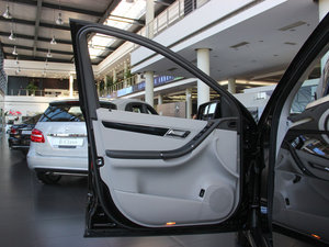 2014R 400 4MATIC̄ {λ܇T