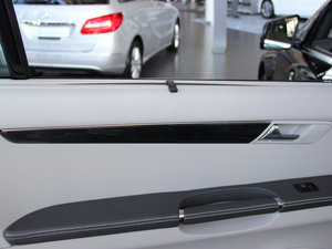 2014R 400 4MATIC̄(w) g