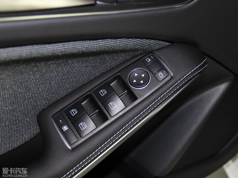 2015��YA��(�M��) A 180