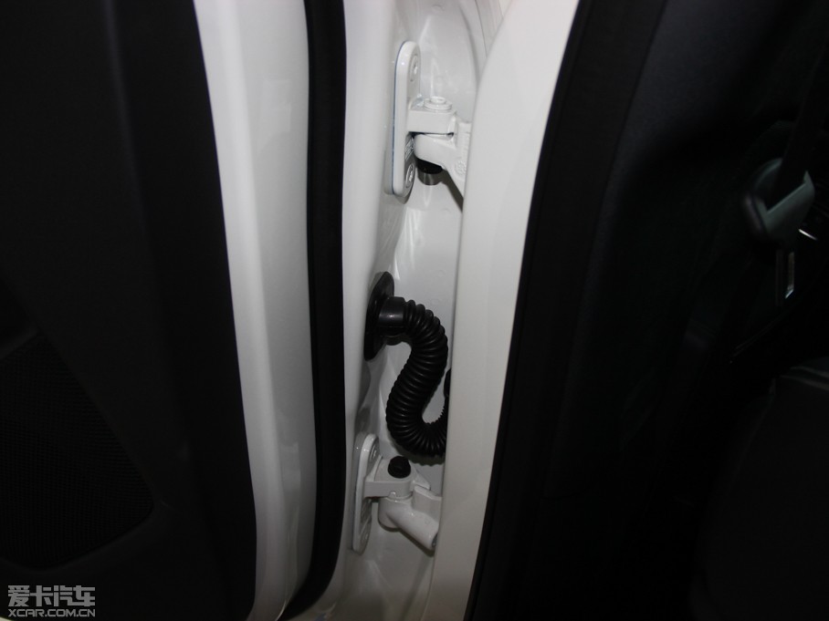 2015��YA��(�M��) A 180