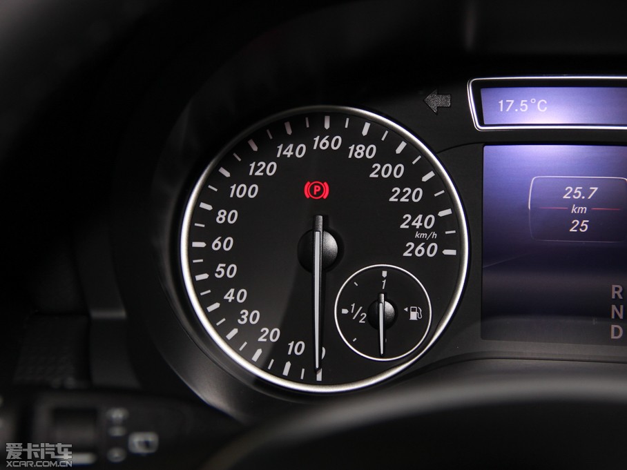 2015��YA��(j��)(�M(j��n)��) A 180