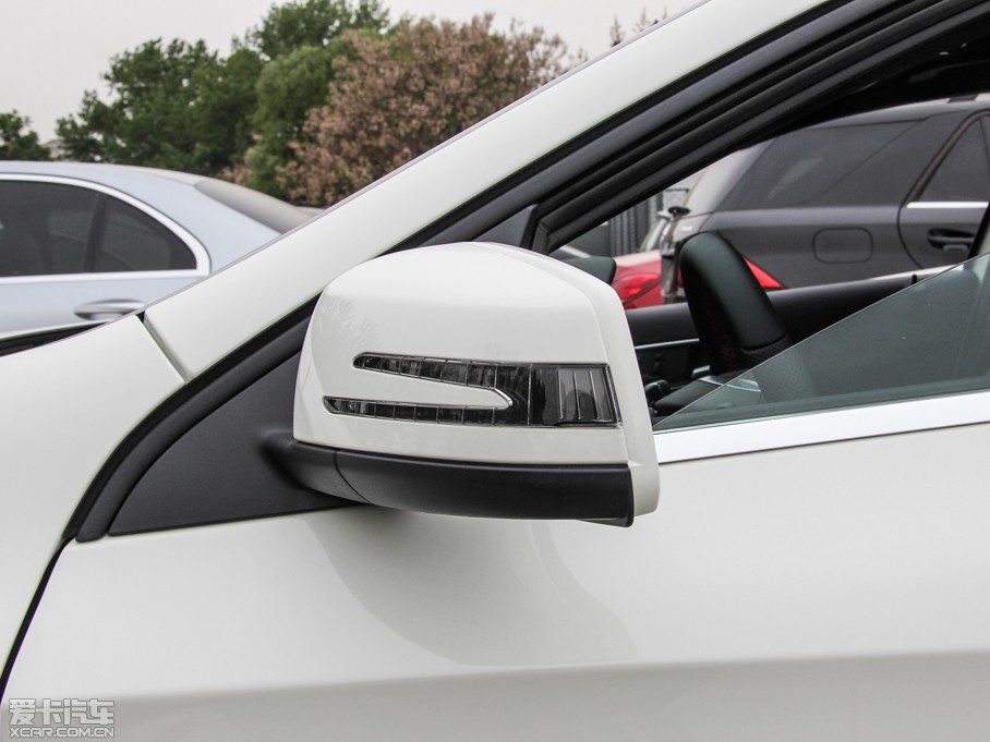 2015YA(M) A 200 \