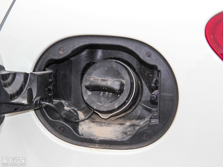 2015YA(M) A 200 \