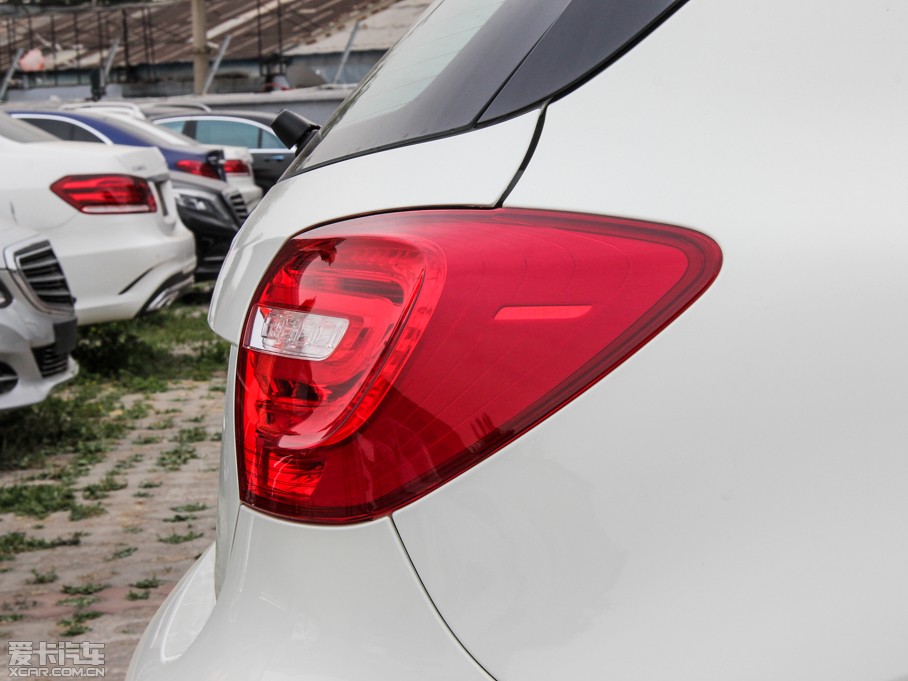 2015YA(M) A 200 \