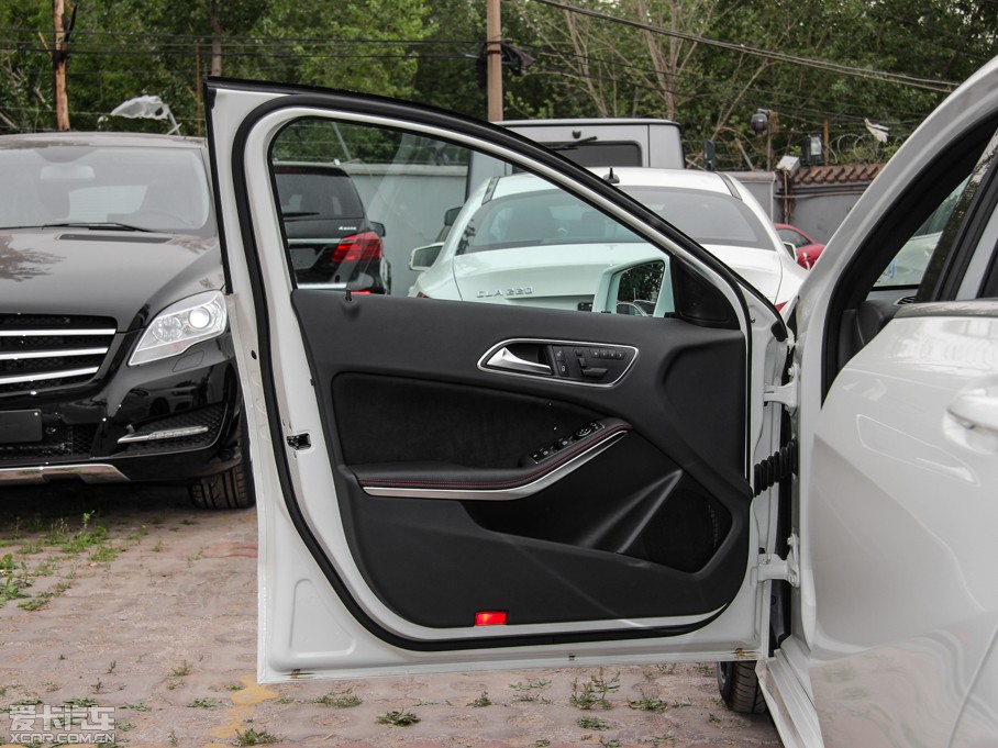 2015YA(M) A 200 \