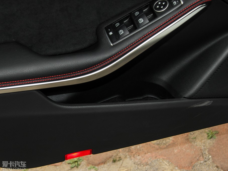 2015YA(M) A 200 \