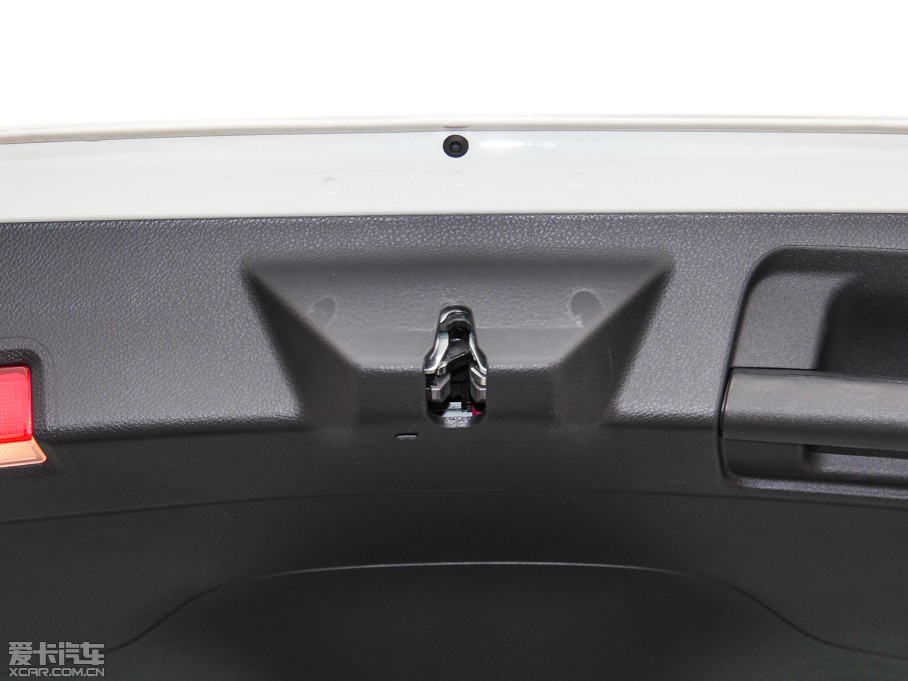 2015YA(M) A 200 \