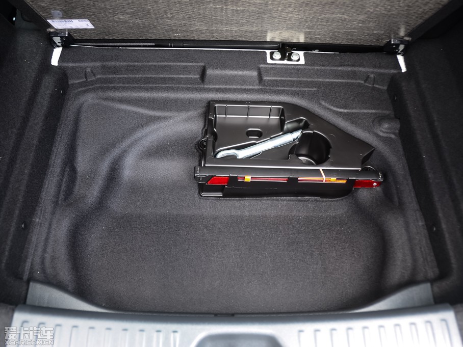 2015YA(M) A 180 ˜