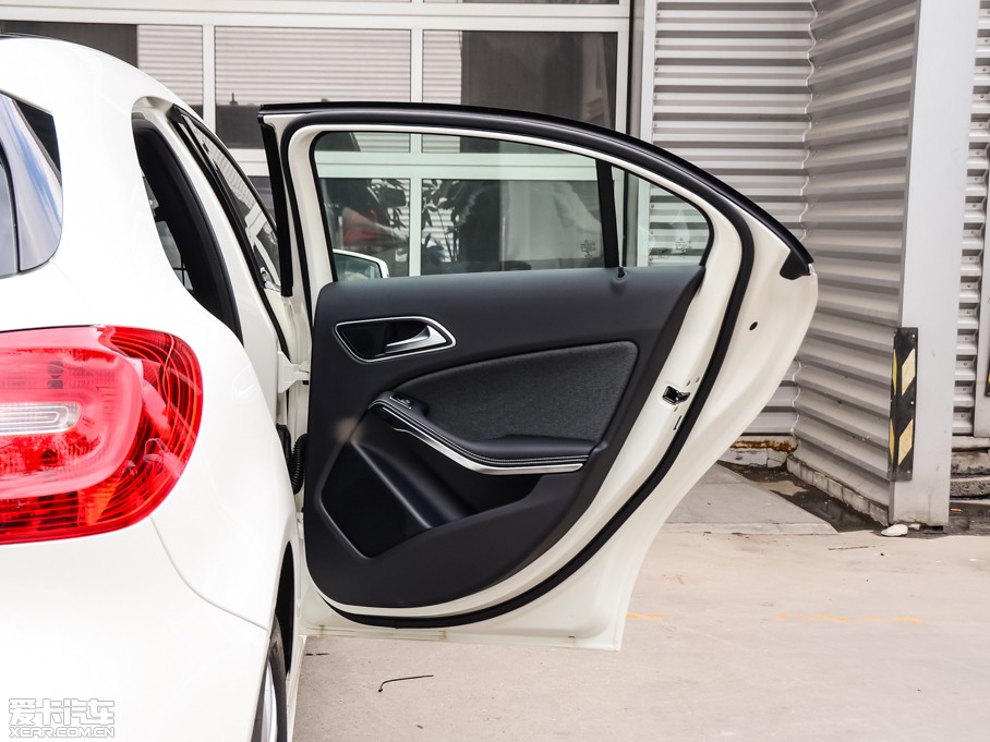 2015YA(M(jn)) A 180 (bio)(zhn)