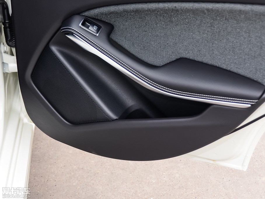 2015YA(M) A 180 ˜