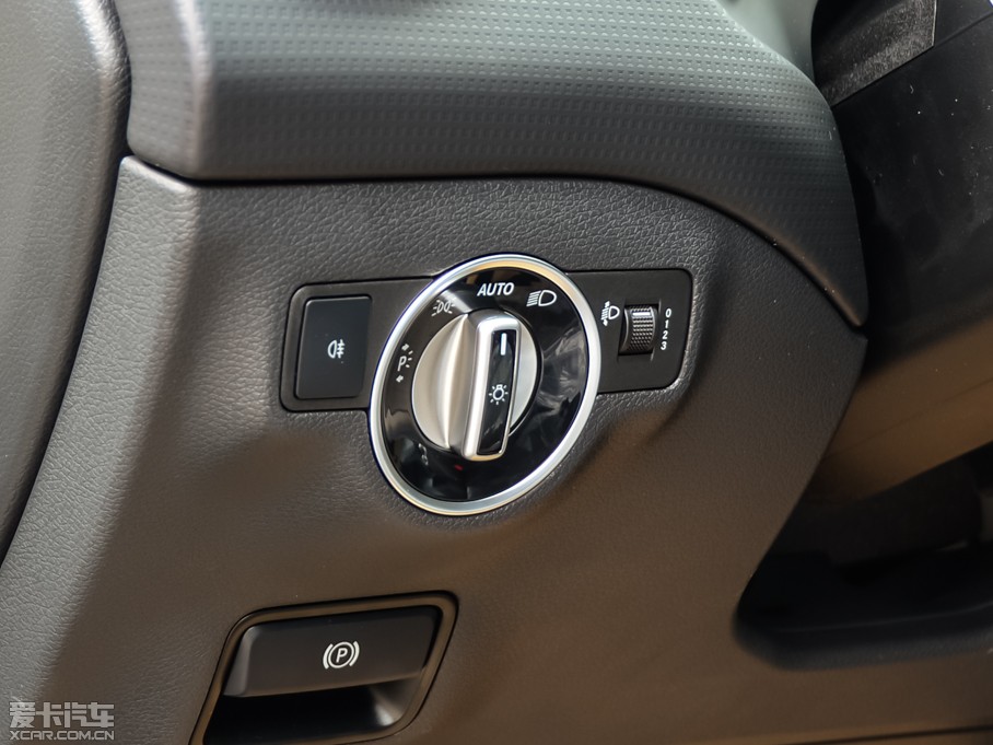 2015YA(M) A 180 ˜