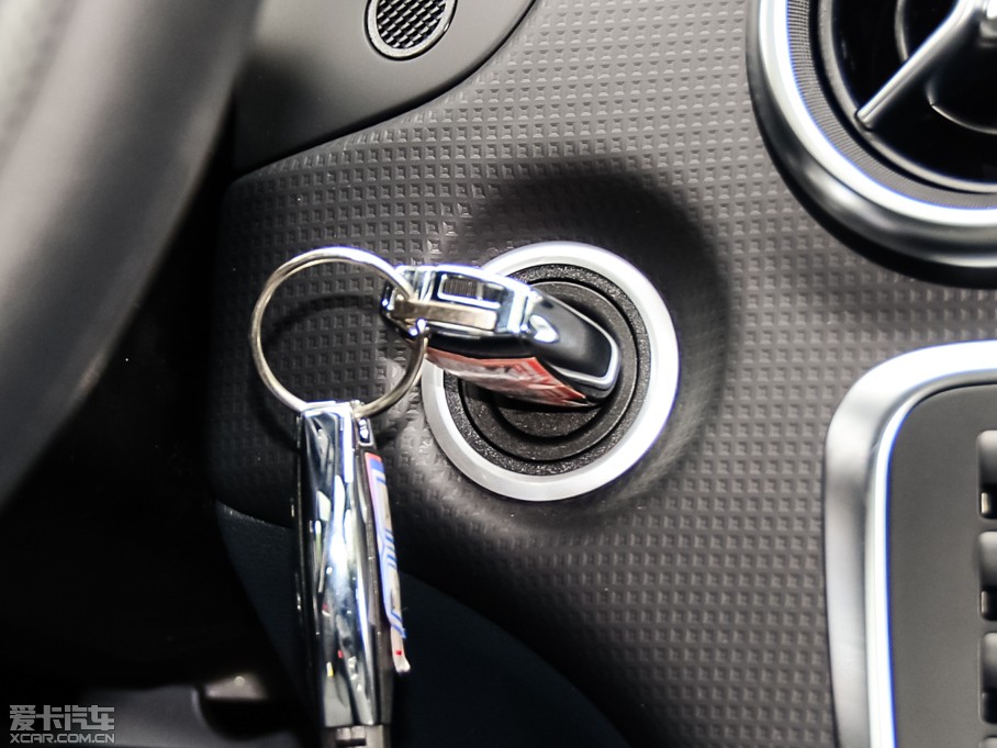 2015��YA��(�M��) A 180 �˜���