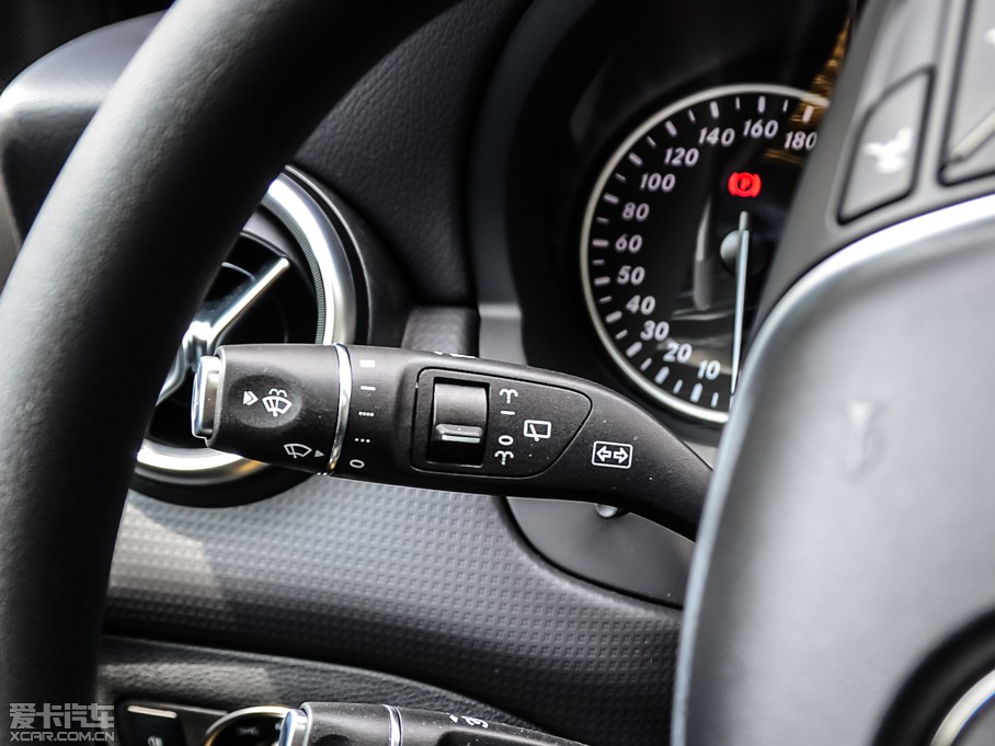 2015��YA��(j��)(�M(j��n)��) A 180 ��(bi��o)��(zh��n)��