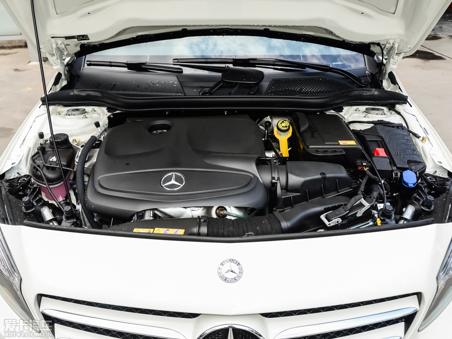 2015��YA��(�M��) A 180 �˜���