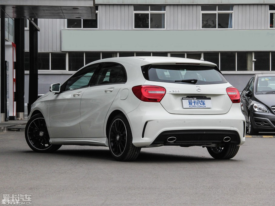 2015YA(M) A 200 \