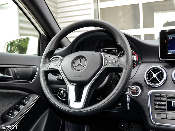 奔馳(進口)2015款奔馳A級