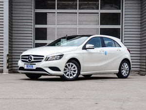 2015款A 180 标准型 左前45度