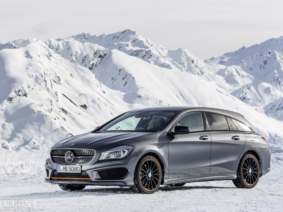 2015��YCLA�C��܇ CLA 250 AMG Line