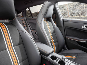 2015��CLA 250 AMG Line ���g����