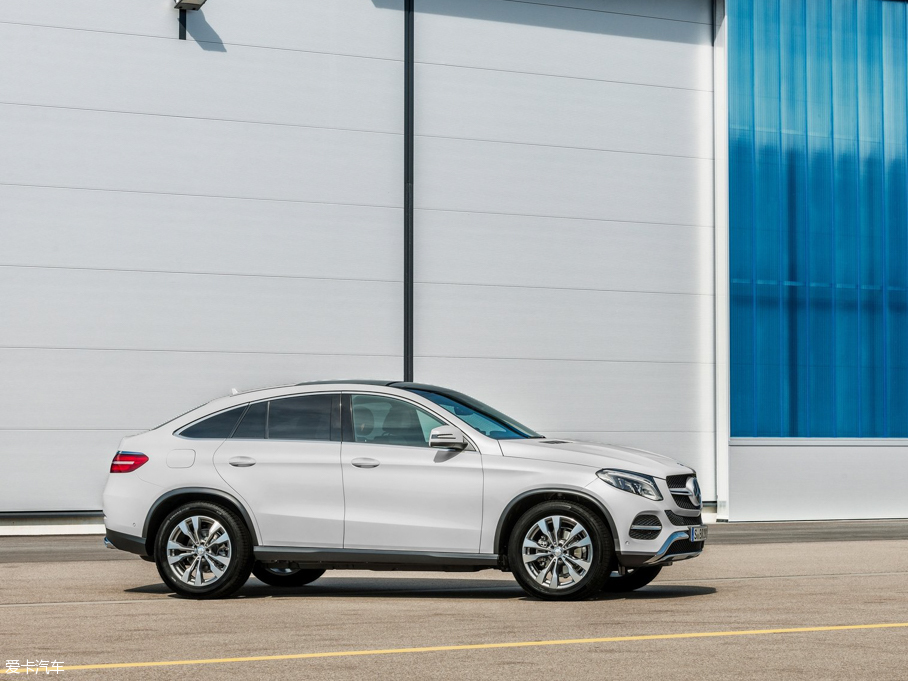 2015YGLECoupe GLE 400 4MATIC