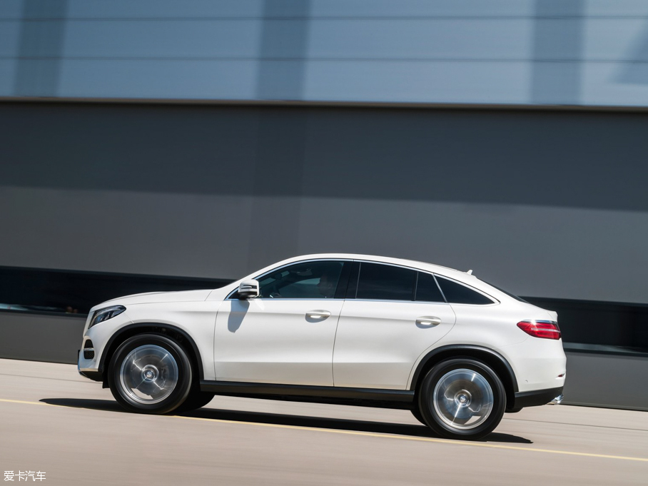 2015YGLECoupe GLE 400 4MATIC