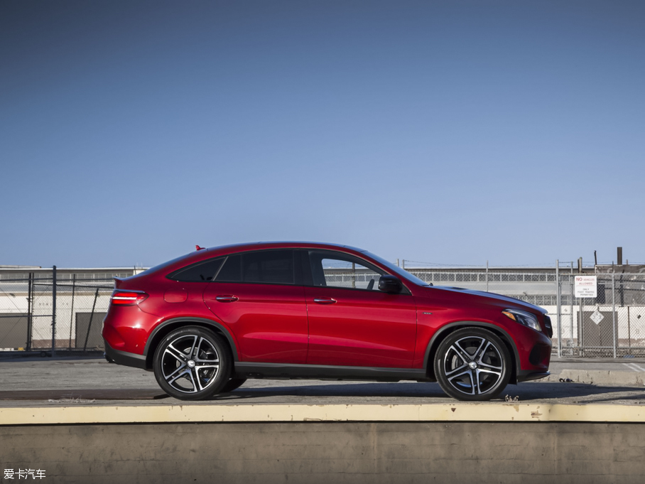 2015YGLECoupe GLE 450 AMG 4MATIC