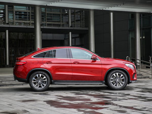 2015GLE 400 4MATIC w^