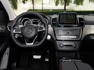 2015GLE 450 AMG 4MATIC п؅^