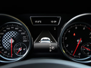 2015GLE 450 AMG 4MATIC п؅^(q)