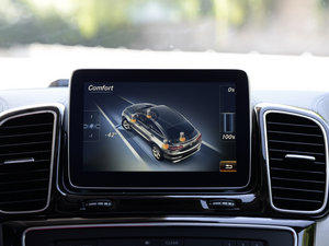 2015GLE 450 AMG 4MATIC п؅^(q)