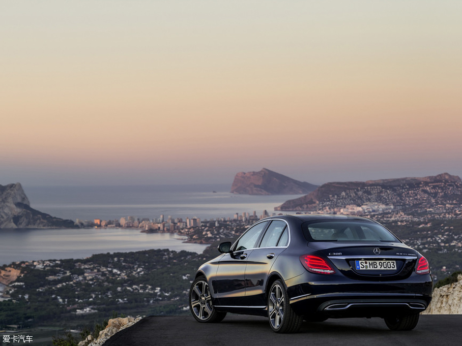 2015��YC�����ʽ��τ���(�M��) C 300