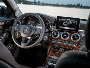 2015��C 350 �п؅^(q��)