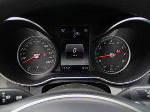 2015款C 200 仪表