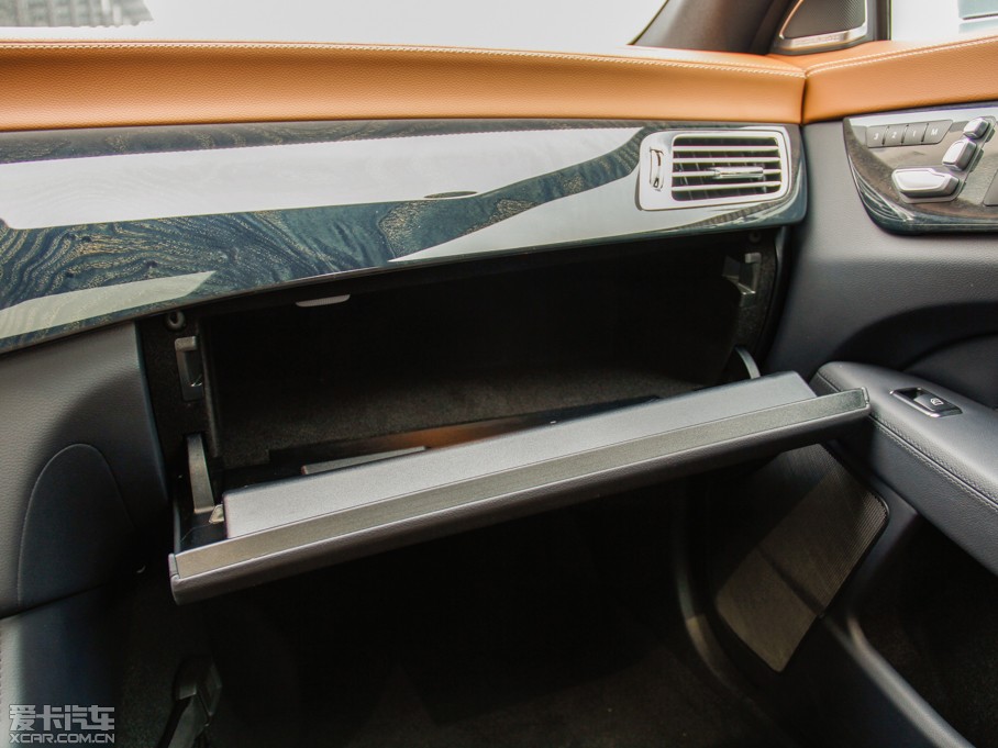 2015YCLS CLS 400 4MATIC