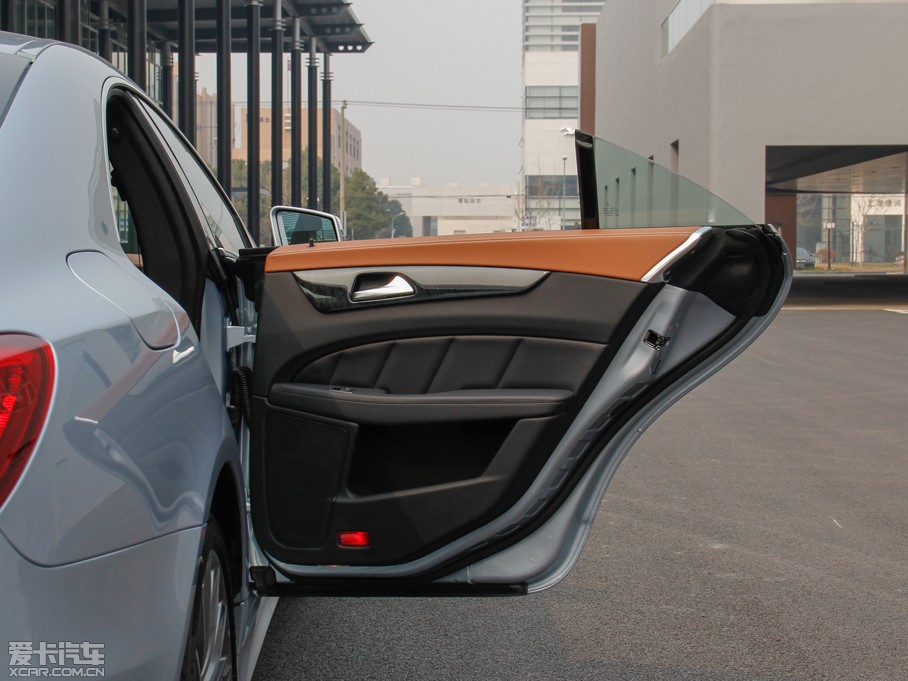 2015YCLS CLS 400 4MATIC