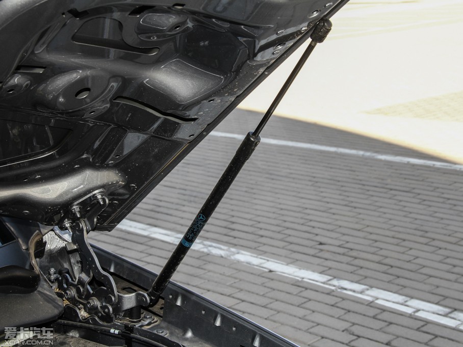 2015YCLS CLS 400 4MATIC