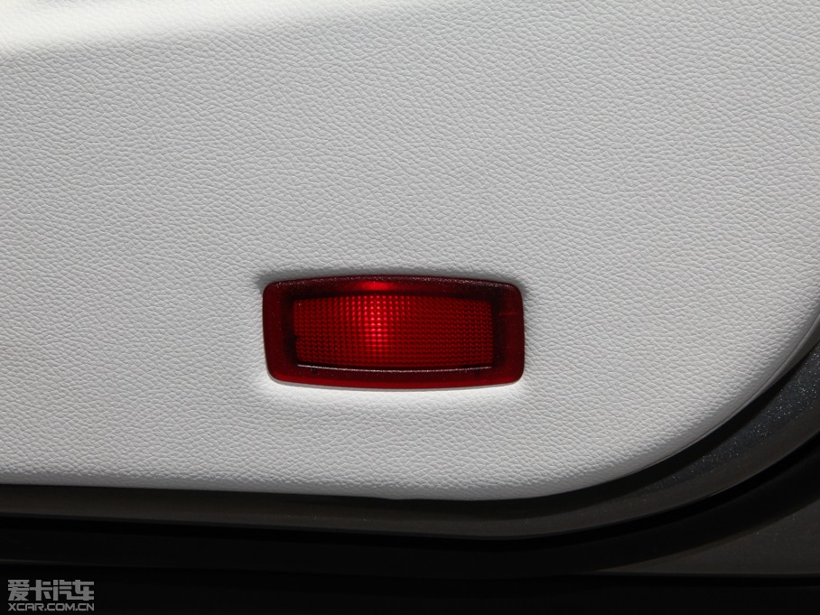 2015YCLS CLS 400 4MATIC