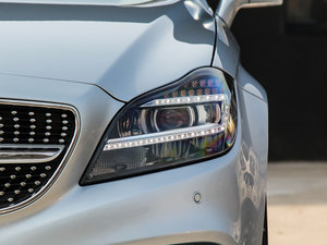 2015款CLS 260 大灯