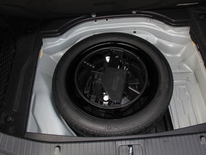 2015款CLS 260 备胎