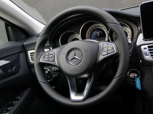 2015CLS 260 п؅^