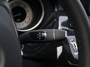 2015款CLS 260 换挡杆
