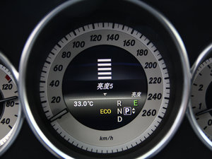 2015CLS 400 4MATIC п؅^