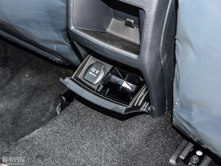 2015YCLA CLA 200 r